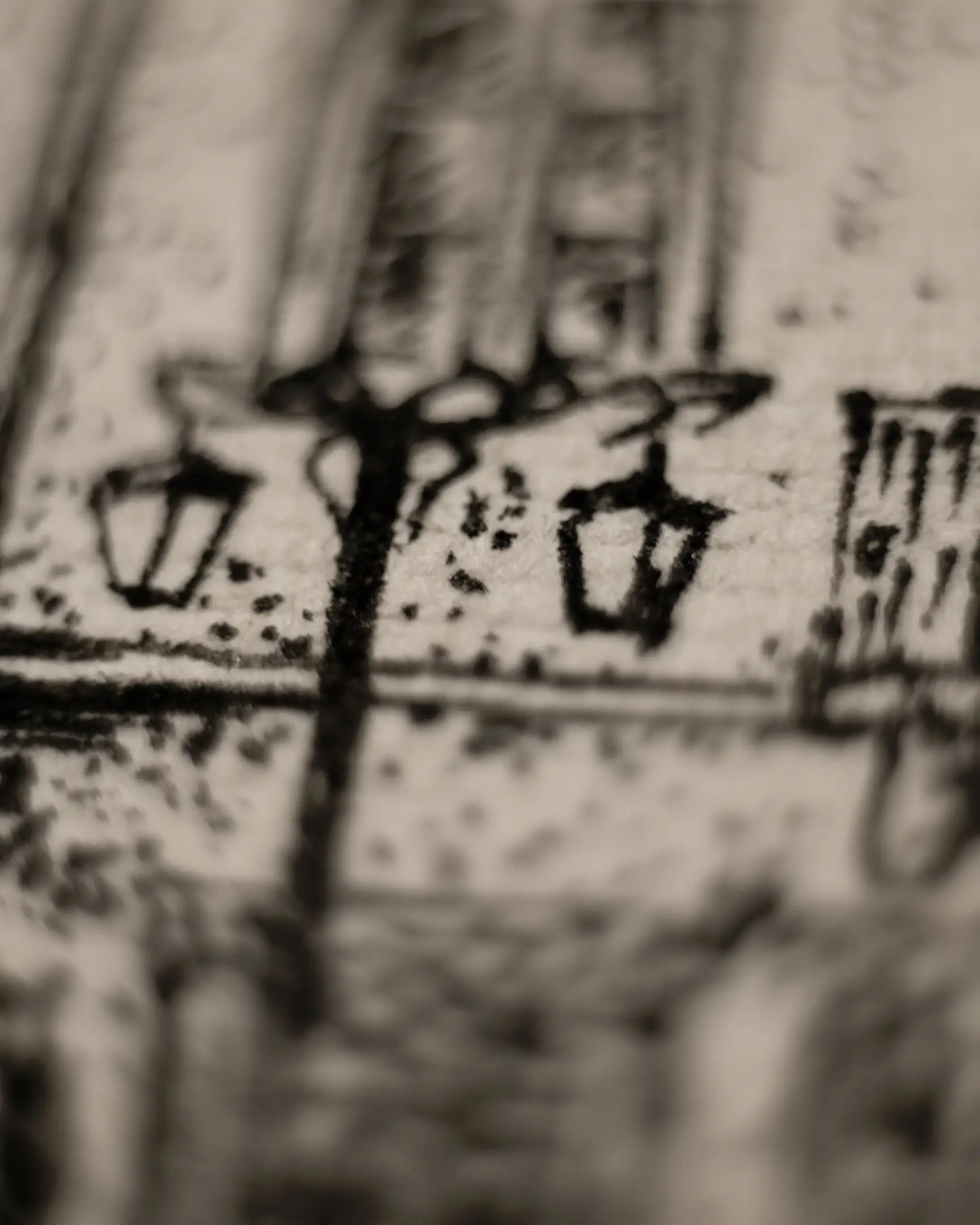 The vintage lanterns in the sketch serve as true conduits to an era before the shadow of war fell upon Poland. They recall times when people cherished the city’s beauty and embodied their love for life in the smallest, seemingly insignificant details of urban adornment.